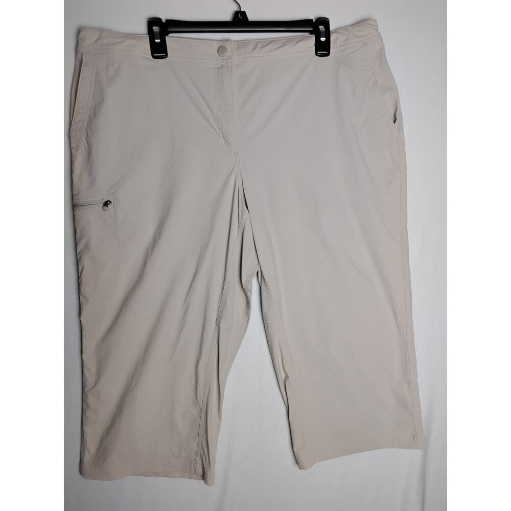 LL Bean Pants Womens 20 Khaki Petite Cargo Adjustable Capri Outdoors Hiking